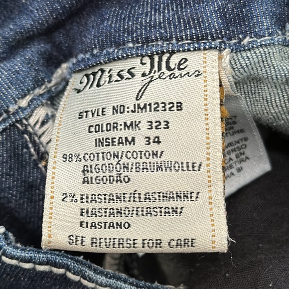 Miss Me Distressed Signature Boot Jean JM1232B Size 31 Inseam 34 Color MK 323 - Picture 5 of 17